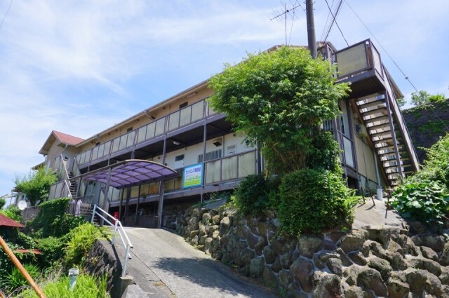 サンパレス幸路坂